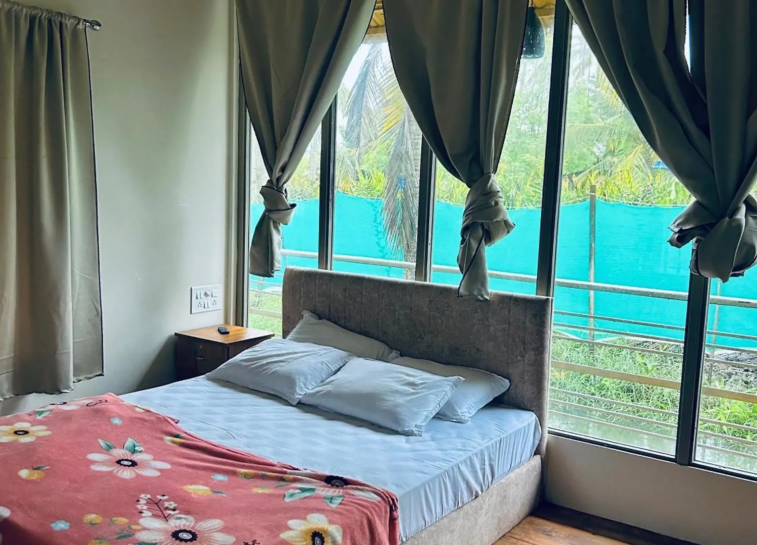 Vrindavan Homestay Mundrothuruth